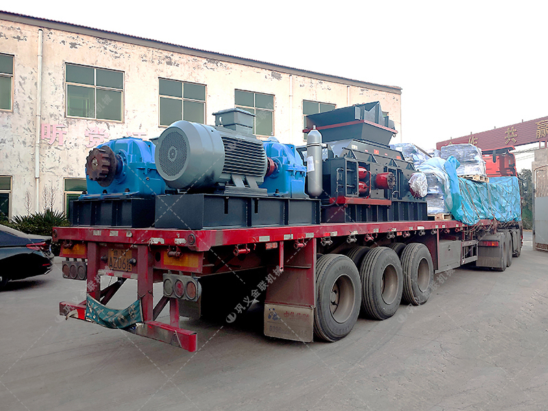 2PG1200x800大型液壓直聯(lián)對輥破碎機(jī)發(fā)貨圖片