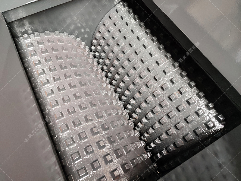 硬巖與軟巖通吃，雙齒輥破碎機(jī)的“牙齒”究竟有多鋒利？